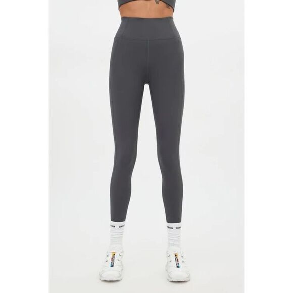 Girlfriend Collective Compressive High-Rise Legging in Moon Gray Medium - Picture 1 of 8